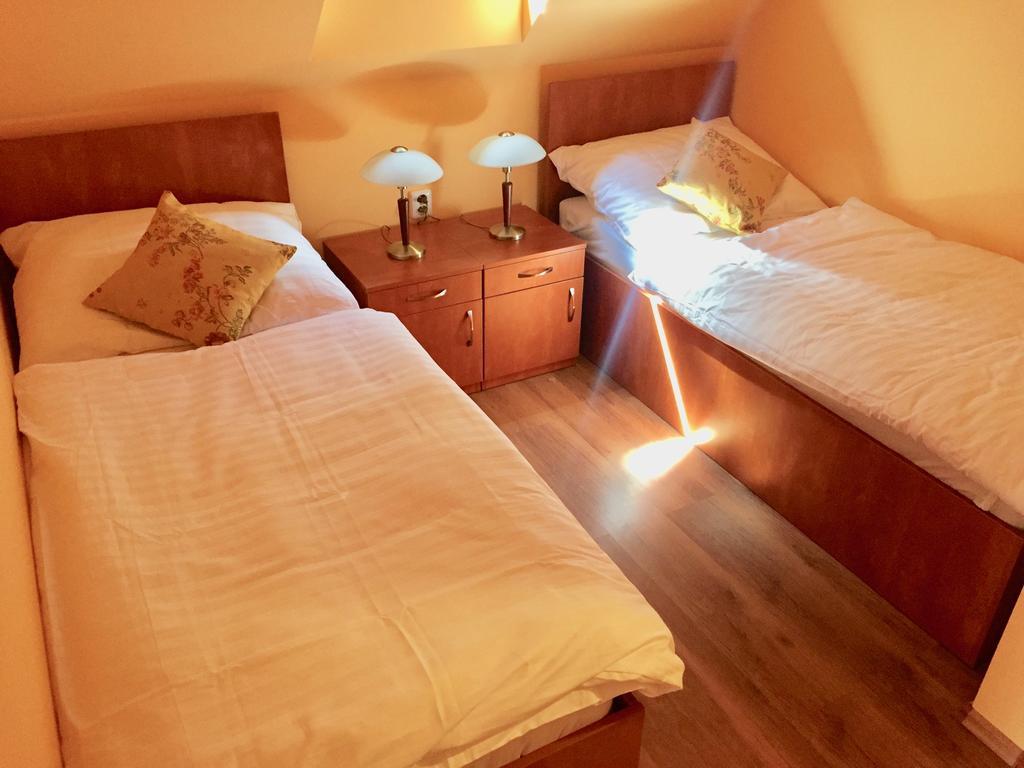 Penzion U Golema Blansko Buitenkant foto